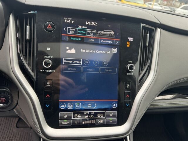 Білий Субару Аутбек, об'ємом двигуна 2.4 л та пробігом 70 тис. км за 26500 $, фото 4 на Automoto.ua