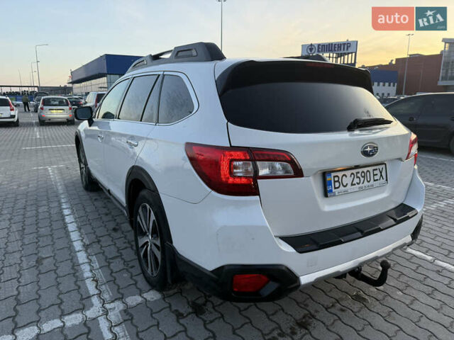 Білий Субару Аутбек, об'ємом двигуна 2.5 л та пробігом 228 тис. км за 20000 $, фото 4 на Automoto.ua