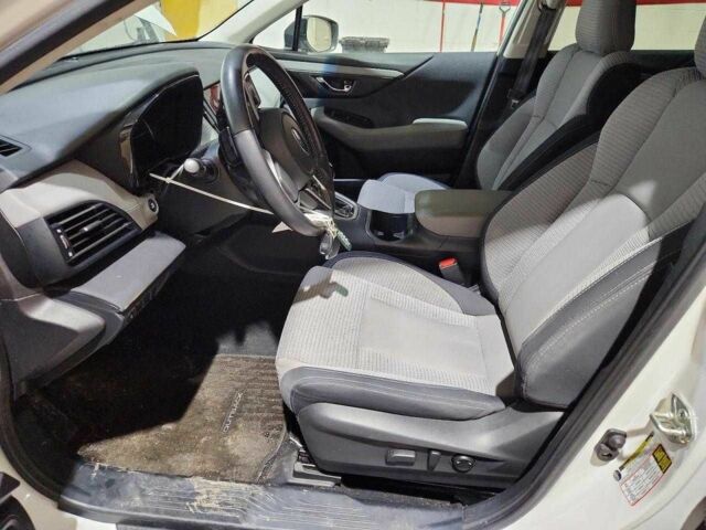 Белый Субару Аутбек, объемом двигателя 2.5 л и пробегом 46 тыс. км за 4500 $, фото 6 на Automoto.ua