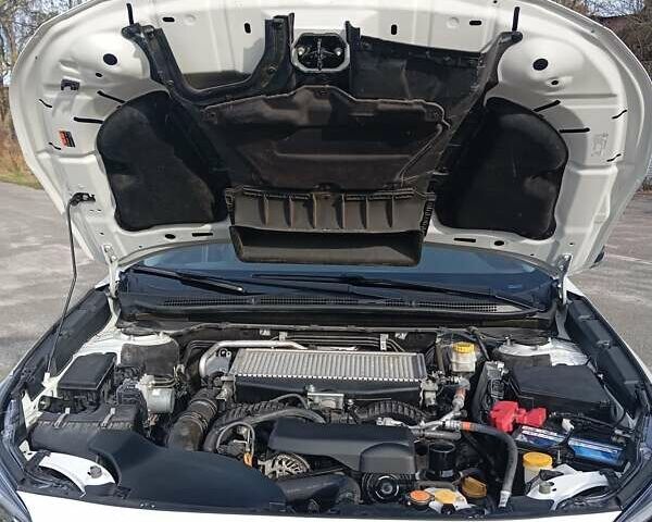 Белый Субару Аутбек, объемом двигателя 2.39 л и пробегом 126 тыс. км за 27600 $, фото 7 на Automoto.ua