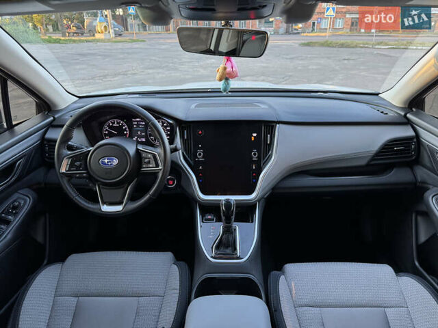 Білий Субару Аутбек, об'ємом двигуна 2.5 л та пробігом 40 тис. км за 19900 $, фото 15 на Automoto.ua