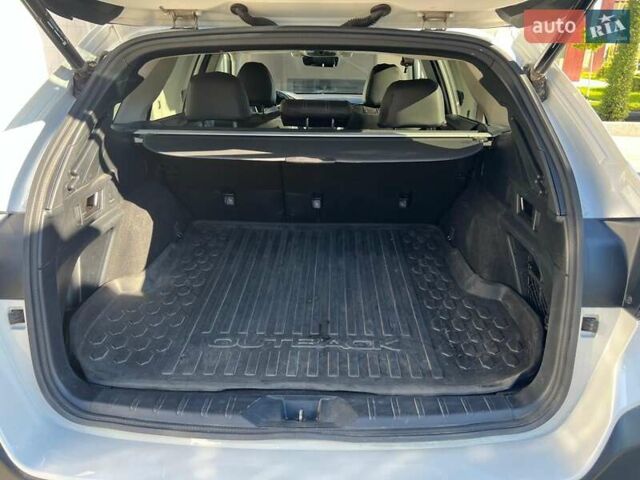 Субару Аутбек 2020 у Одесі на Automoto.ua Білий Субару Аутбек, об'ємом двигуна 2.5 л та пробігом 119 тис. км за 28300 $, фото 9 на Automoto.ua