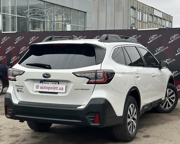 Білий Субару Аутбек, об'ємом двигуна 2.5 л та пробігом 40 тис. км за 21900 $, фото 8 на Automoto.ua