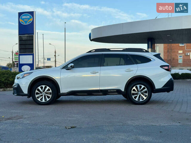 Білий Субару Аутбек, об'ємом двигуна 2.5 л та пробігом 40 тис. км за 21000 $, фото 21 на Automoto.ua