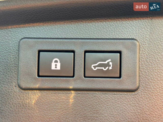 Білий Субару Аутбек, об'ємом двигуна 2.5 л та пробігом 40 тис. км за 21000 $, фото 8 на Automoto.ua