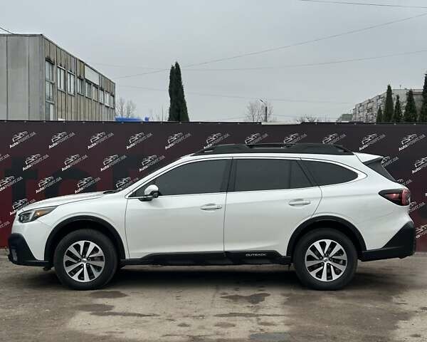 Білий Субару Аутбек, об'ємом двигуна 2.5 л та пробігом 40 тис. км за 21900 $, фото 4 на Automoto.ua