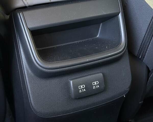 Білий Субару Аутбек, об'ємом двигуна 2.5 л та пробігом 40 тис. км за 20900 $, фото 28 на Automoto.ua