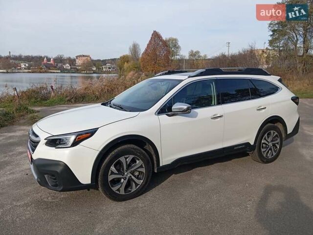 Белый Субару Аутбек, объемом двигателя 2.39 л и пробегом 126 тыс. км за 27600 $, фото 2 на Automoto.ua