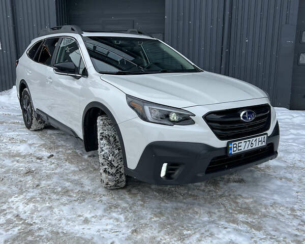 Білий Субару Аутбек, об'ємом двигуна 2.39 л та пробігом 47 тис. км за 27500 $, фото 2 на Automoto.ua