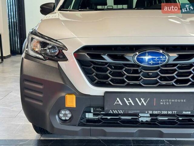 Білий Субару Аутбек, об'ємом двигуна 2.39 л та пробігом 75 тис. км за 29900 $, фото 2 на Automoto.ua