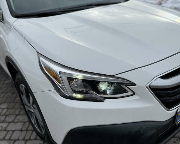 Білий Субару Аутбек, об'ємом двигуна 2.39 л та пробігом 88 тис. км за 32000 $, фото 8 на Automoto.ua