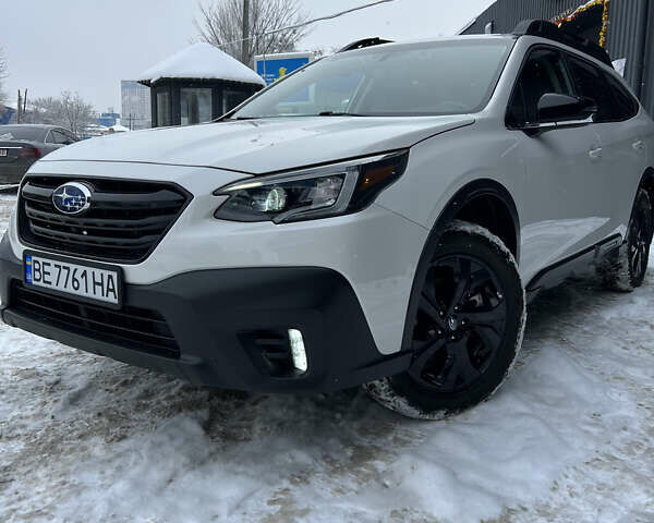 Білий Субару Аутбек, об'ємом двигуна 2.39 л та пробігом 47 тис. км за 27500 $, фото 3 на Automoto.ua