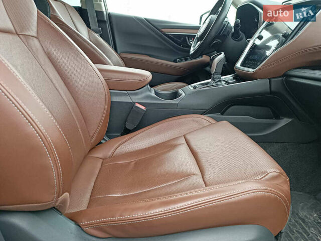 Білий Субару Аутбек, об'ємом двигуна 2.4 л та пробігом 88 тис. км за 27690 $, фото 49 на Automoto.ua