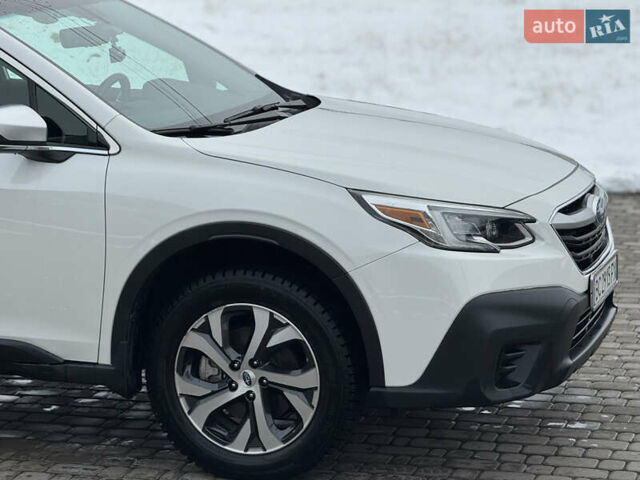 Білий Субару Аутбек, об'ємом двигуна 2.39 л та пробігом 88 тис. км за 32000 $, фото 2 на Automoto.ua