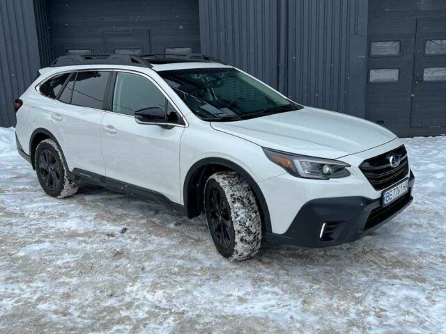 Белый Субару Аутбек, объемом двигателя 2.4 л и пробегом 47 тыс. км за 27500 $, фото 2 на Automoto.ua