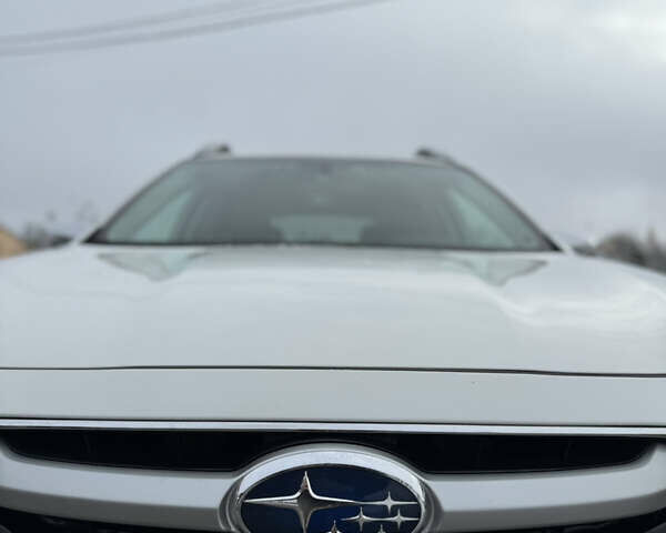 Білий Субару Аутбек, об'ємом двигуна 2.39 л та пробігом 88 тис. км за 32000 $, фото 5 на Automoto.ua