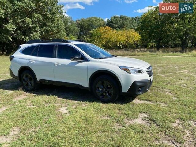 Белый Субару Аутбек, объемом двигателя 2.39 л и пробегом 36 тыс. км за 23300 $, фото 6 на Automoto.ua