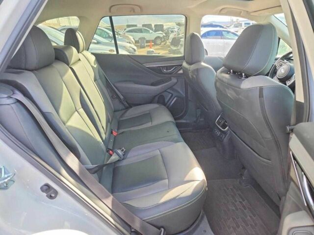 Белый Субару Аутбек, объемом двигателя 2.5 л и пробегом 48 тыс. км за 6500 $, фото 10 на Automoto.ua