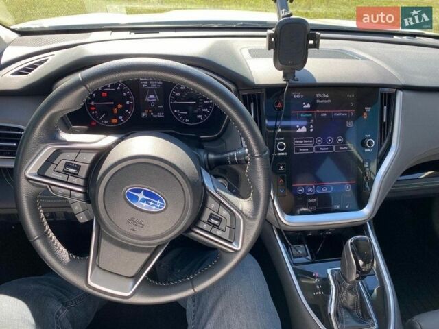 Белый Субару Аутбек, объемом двигателя 2.39 л и пробегом 36 тыс. км за 23300 $, фото 5 на Automoto.ua