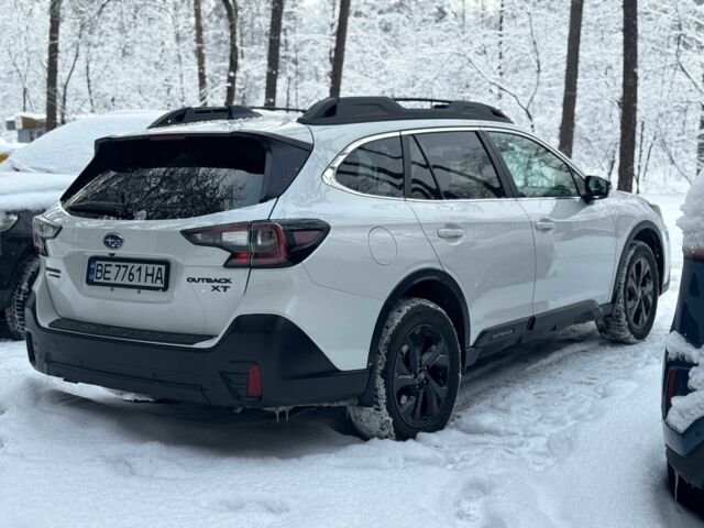 Белый Субару Аутбек, объемом двигателя 2.4 л и пробегом 47 тыс. км за 27500 $, фото 4 на Automoto.ua