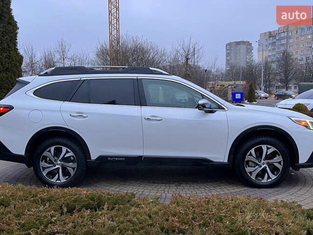 Белый Субару Аутбек, объемом двигателя 2.39 л и пробегом 88 тыс. км за 32900 $, фото 7 на Automoto.ua