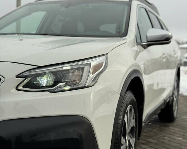 Білий Субару Аутбек, об'ємом двигуна 2.39 л та пробігом 88 тис. км за 32000 $, фото 7 на Automoto.ua