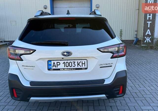 Белый Субару Аутбек, объемом двигателя 2.39 л и пробегом 80 тыс. км за 29000 $, фото 4 на Automoto.ua