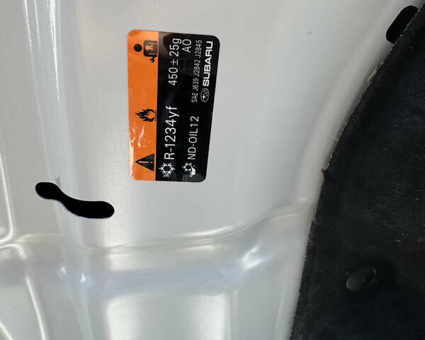 Белый Субару Аутбек, объемом двигателя 2.5 л и пробегом 42 тыс. км за 28500 $, фото 4 на Automoto.ua