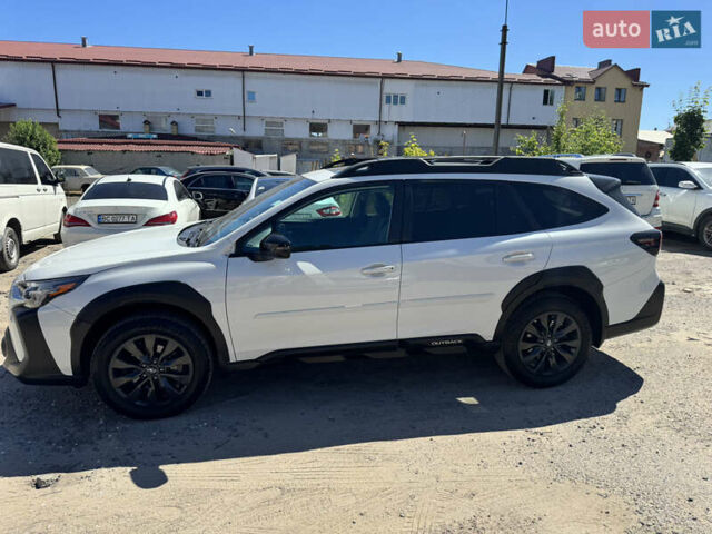 Белый Субару Аутбек, объемом двигателя 2.5 л и пробегом 42 тыс. км за 28500 $, фото 6 на Automoto.ua