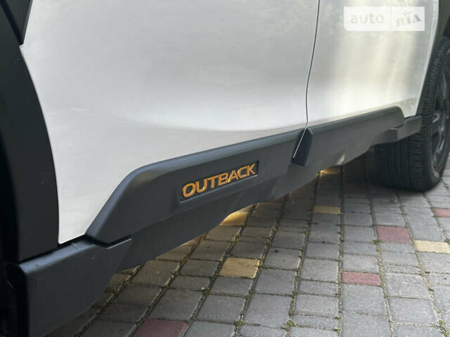 Білий Субару Аутбек, об'ємом двигуна 2.4 л та пробігом 6 тис. км за 29500 $, фото 18 на Automoto.ua