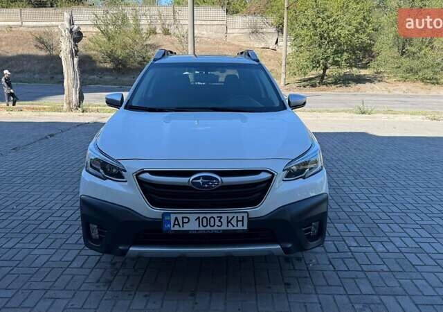Белый Субару Аутбек, объемом двигателя 2.39 л и пробегом 80 тыс. км за 29000 $, фото 2 на Automoto.ua
