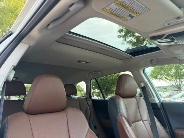 Білий Субару Аутбек, об'ємом двигуна 2.5 л та пробігом 27 тис. км за 19300 $, фото 11 на Automoto.ua