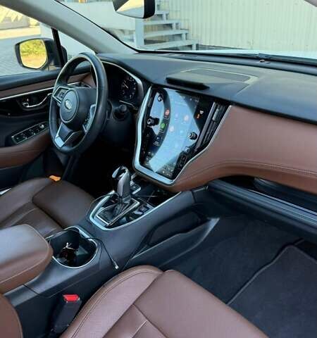 Белый Субару Аутбек, объемом двигателя 2.39 л и пробегом 80 тыс. км за 29000 $, фото 7 на Automoto.ua