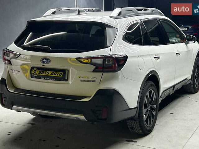 Білий Субару Аутбек, об'ємом двигуна 2.39 л та пробігом 82 тис. км за 29000 $, фото 5 на Automoto.ua