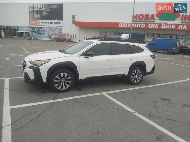 Белый Субару Аутбек, объемом двигателя 2.5 л и пробегом 40 тыс. км за 24500 $, фото 1 на Automoto.ua