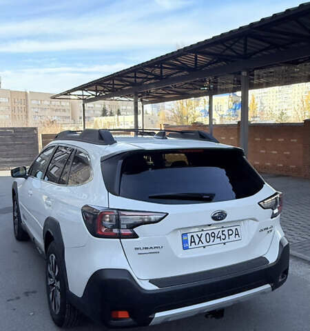 Білий Субару Аутбек, об'ємом двигуна 2.39 л та пробігом 7 тис. км за 31500 $, фото 7 на Automoto.ua