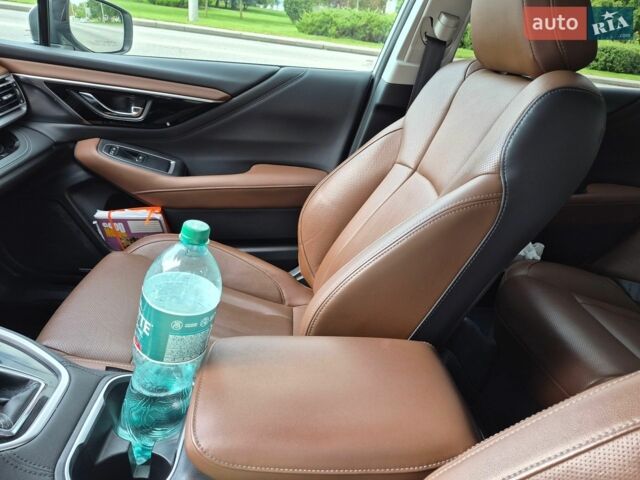 Білий Субару Аутбек, об'ємом двигуна 2.4 л та пробігом 90 тис. км за 27500 $, фото 15 на Automoto.ua