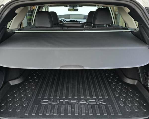 Белый Субару Аутбек, объемом двигателя 2.4 л и пробегом 33 тыс. км за 33000 $, фото 32 на Automoto.ua