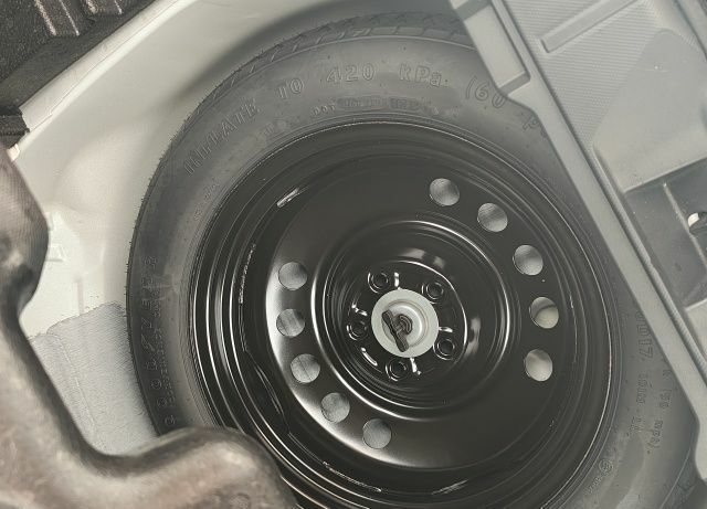 Белый Субару Аутбек, объемом двигателя 0 л и пробегом 39 тыс. км за 26500 $, фото 20 на Automoto.ua