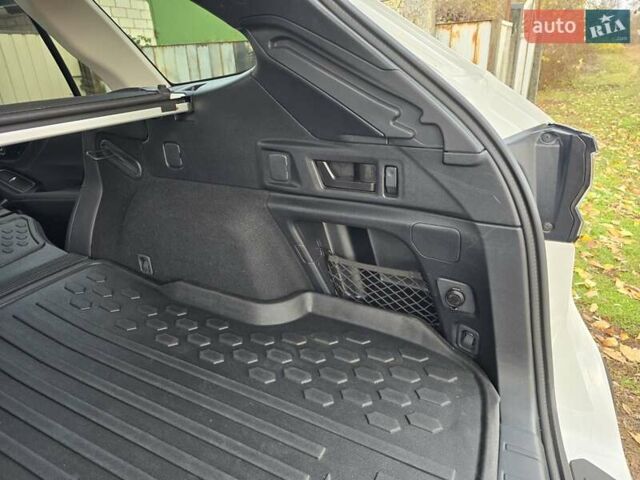 Белый Субару Аутбек, объемом двигателя 2.4 л и пробегом 33 тыс. км за 33000 $, фото 29 на Automoto.ua