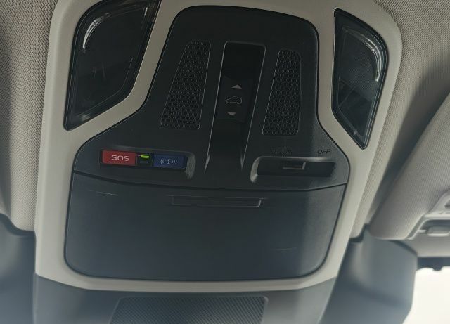 Белый Субару Аутбек, объемом двигателя 0 л и пробегом 39 тыс. км за 26500 $, фото 10 на Automoto.ua