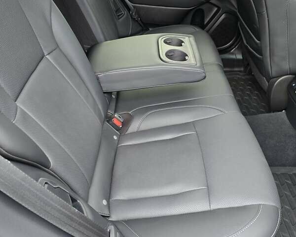 Белый Субару Аутбек, объемом двигателя 2.4 л и пробегом 33 тыс. км за 33000 $, фото 27 на Automoto.ua