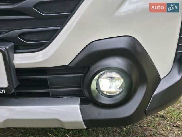 Белый Субару Аутбек, объемом двигателя 2.4 л и пробегом 33 тыс. км за 33000 $, фото 13 на Automoto.ua