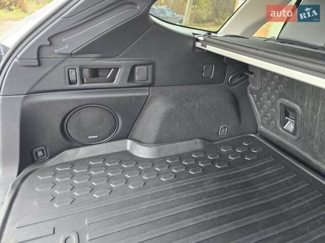 Белый Субару Аутбек, объемом двигателя 2.4 л и пробегом 33 тыс. км за 33500 $, фото 18 на Automoto.ua