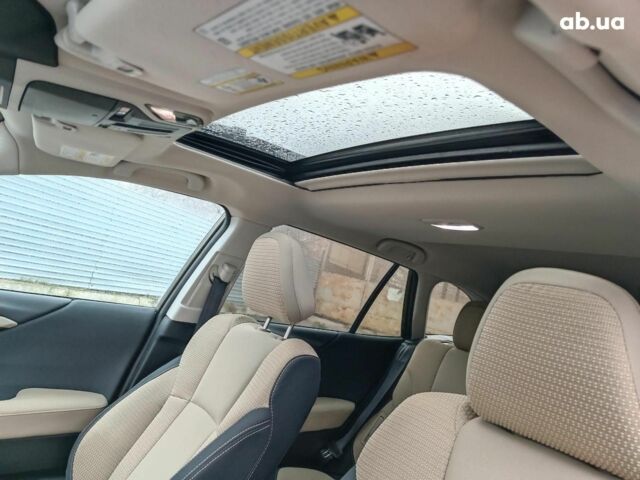 Білий Субару Аутбек, об'ємом двигуна 2.5 л та пробігом 75 тис. км за 28990 $, фото 26 на Automoto.ua