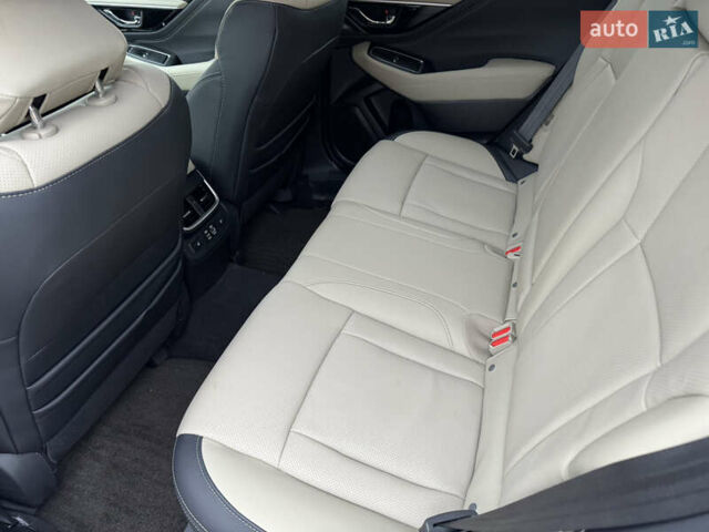 Белый Субару Аутбек, объемом двигателя 2.5 л и пробегом 7 тыс. км за 28800 $, фото 14 на Automoto.ua