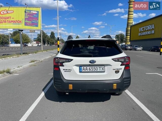 Білий Субару Аутбек, об'ємом двигуна 2.39 л та пробігом 21 тис. км за 32500 $, фото 2 на Automoto.ua
