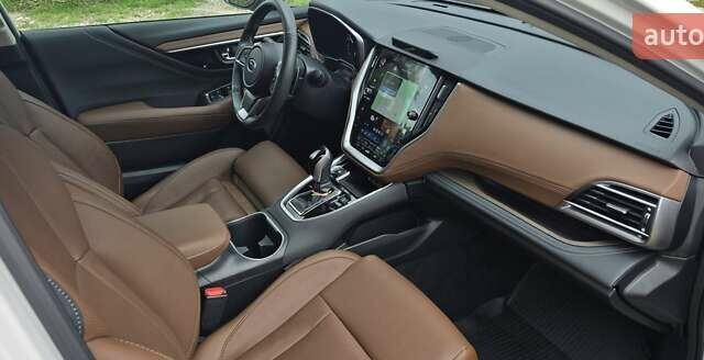 Белый Субару Аутбек, объемом двигателя 2.39 л и пробегом 18 тыс. км за 35900 $, фото 32 на Automoto.ua