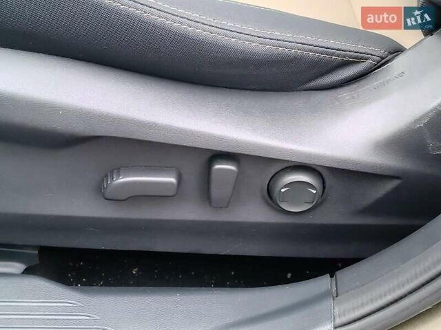 Белый Субару Аутбек, объемом двигателя 2.5 л и пробегом 75 тыс. км за 28990 $, фото 24 на Automoto.ua