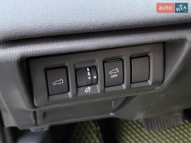 Белый Субару Аутбек, объемом двигателя 2.5 л и пробегом 75 тыс. км за 28990 $, фото 25 на Automoto.ua